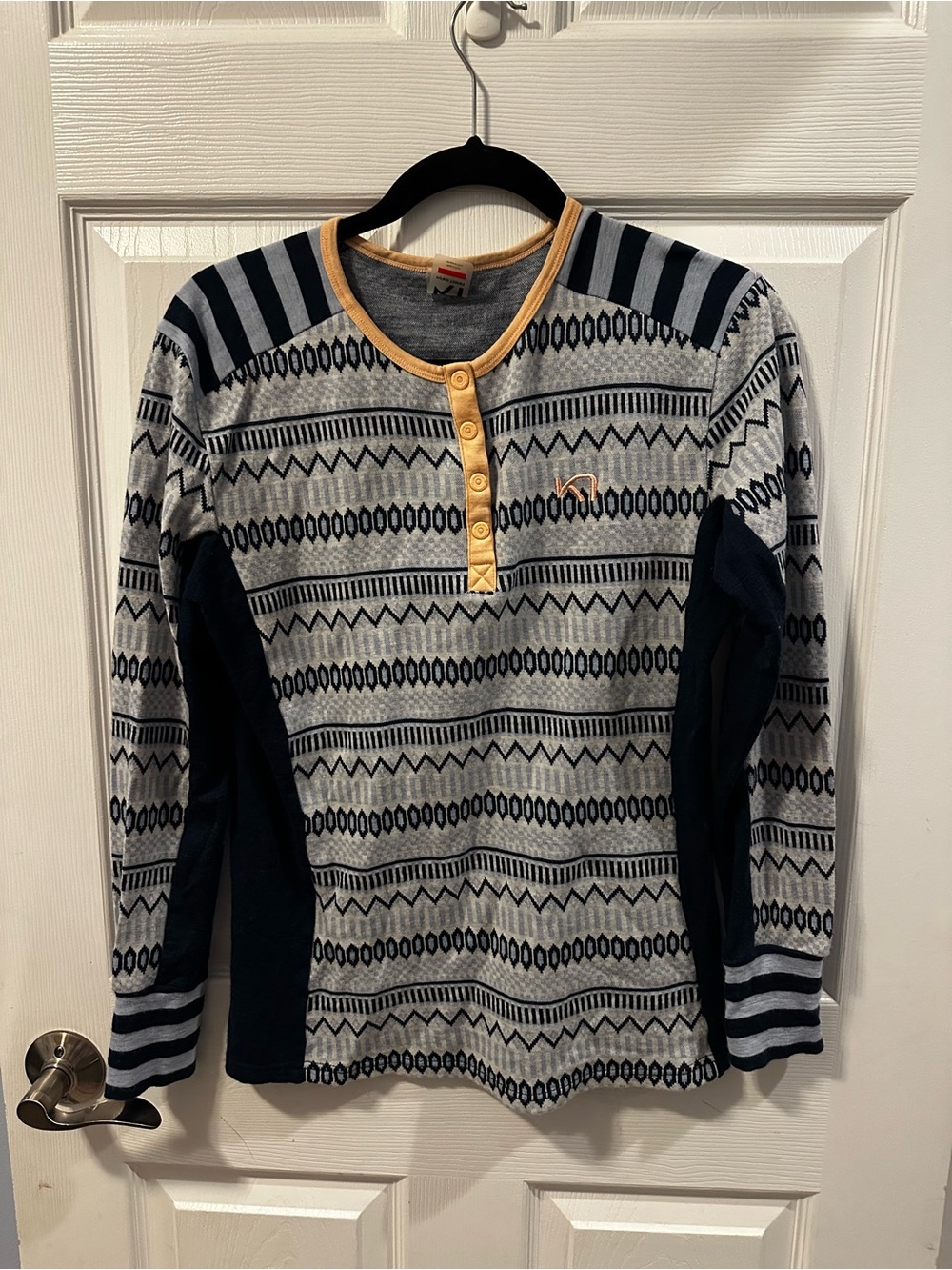 Kari Traa Nordic Base Layer Henley Top – Women’s Large